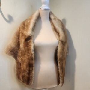 NEIMAN  MARCUS Vintage Tan Fur Stole Wrap